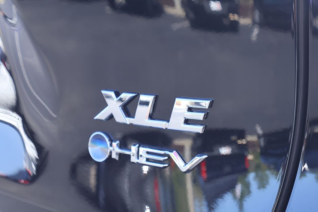 2025 Toyota RAV4 Hybrid XLE Premium