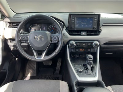 2020 Toyota RAV4 Hybrid XLE