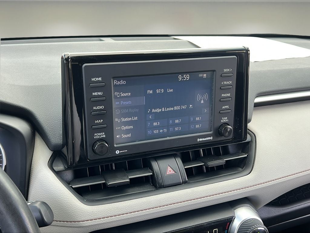2020 Toyota RAV4 Hybrid XLE