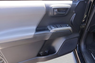 2020 Toyota Tacoma SR5 V6