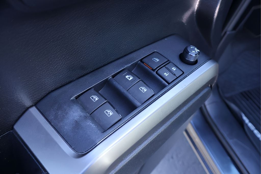 2020 Toyota Tacoma SR5 V6