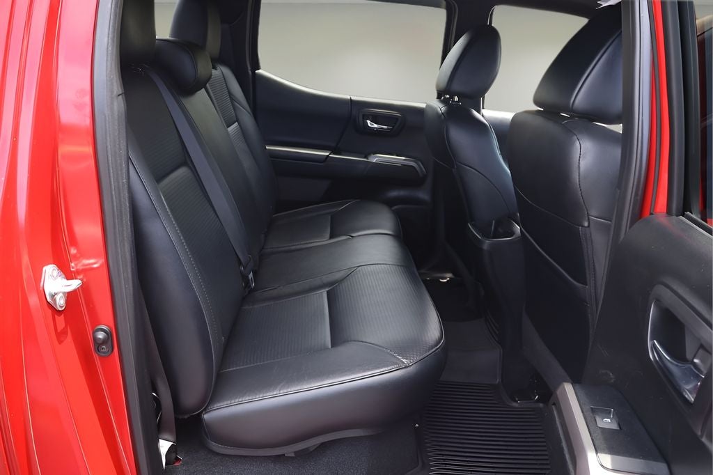 2022 Toyota Tacoma Limited V6