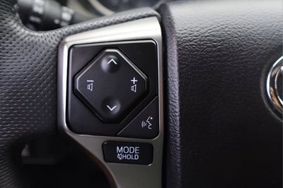 2022 Toyota Tacoma Limited V6