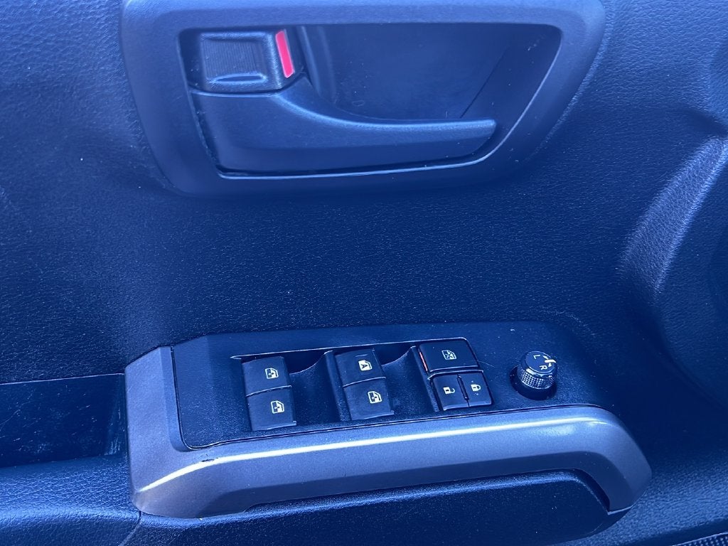 2021 Toyota Tacoma SR5 V6