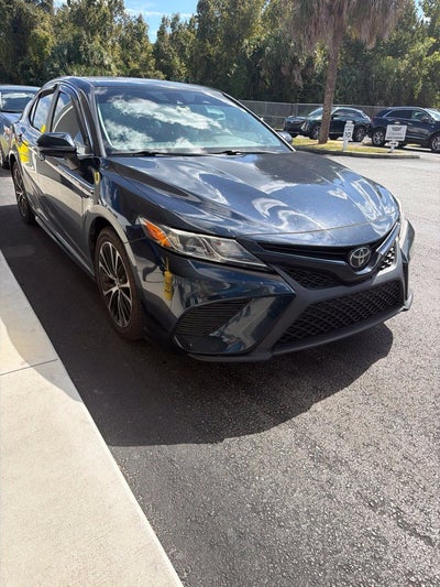 2019 Toyota Camry SE