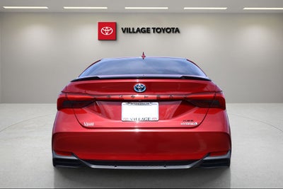 2019 Toyota Avalon Hybrid XSE
