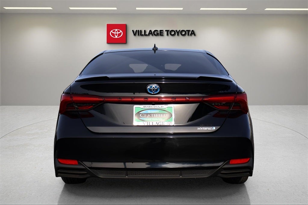 2019 Toyota Avalon Hybrid XSE
