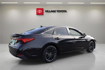 2019 Toyota Avalon Hybrid XSE