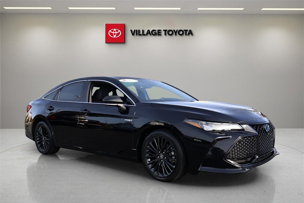 2019 Toyota Avalon Hybrid XSE