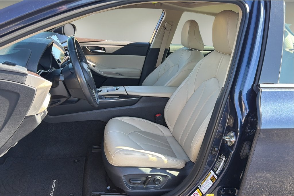 2019 Toyota Avalon XLE