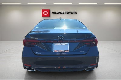 2019 Toyota Avalon XLE