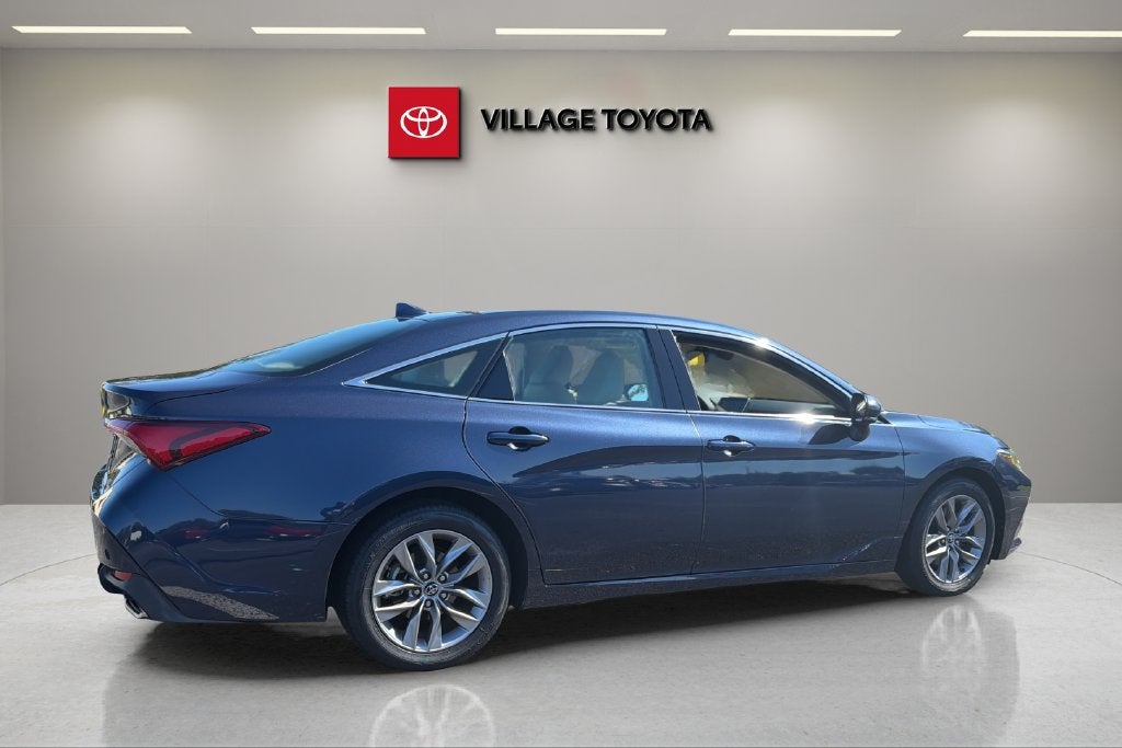 2019 Toyota Avalon XLE