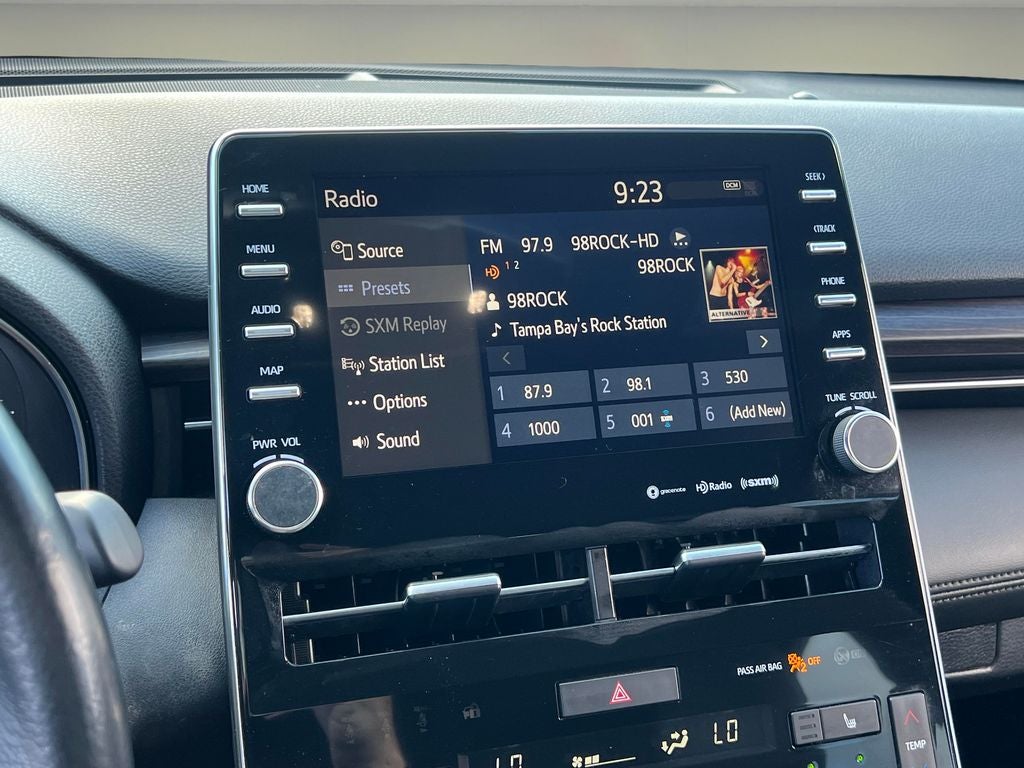2019 Toyota Avalon XLE