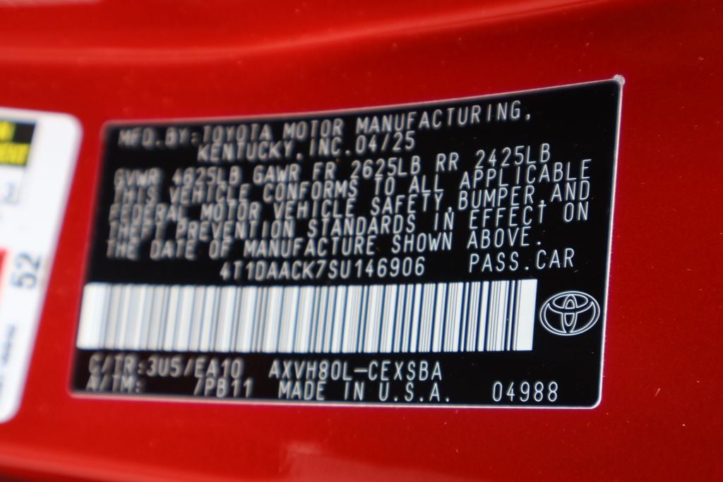 2025 Toyota Camry SE
