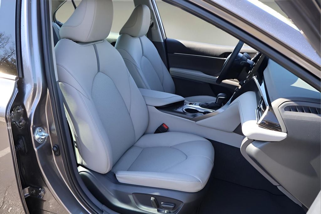 2024 Toyota Camry Hybrid XLE