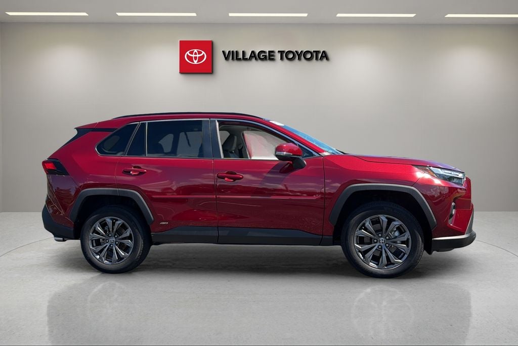 2023 Toyota RAV4 Hybrid XLE Premium