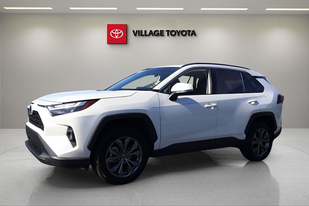 2022 Toyota RAV4 Hybrid XLE Premium