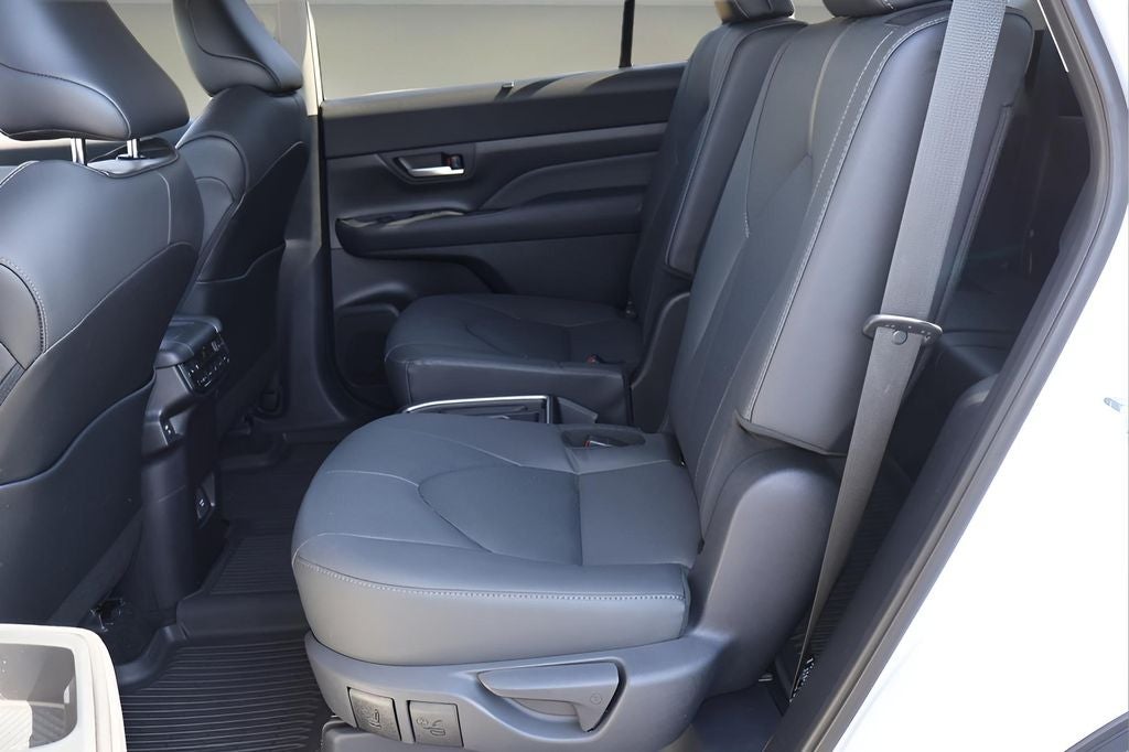 2025 Toyota Grand Highlander Platinum