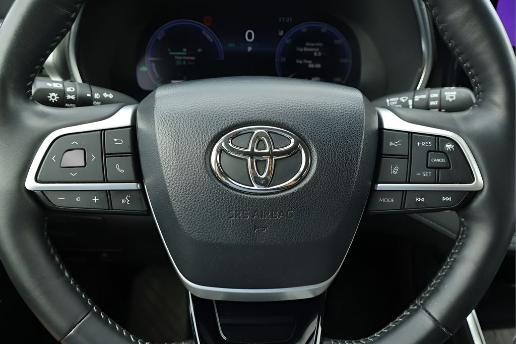 2024 Toyota Highlander Hybrid Platinum