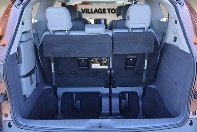2022 Toyota Sienna XLE 8 Passenger