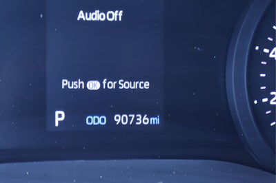 2022 Toyota Sienna XLE 8 Passenger