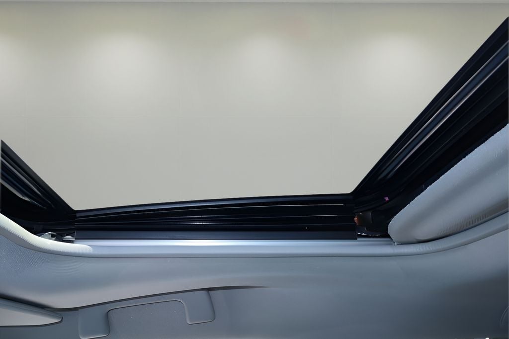 2022 Toyota Sienna XLE 8 Passenger