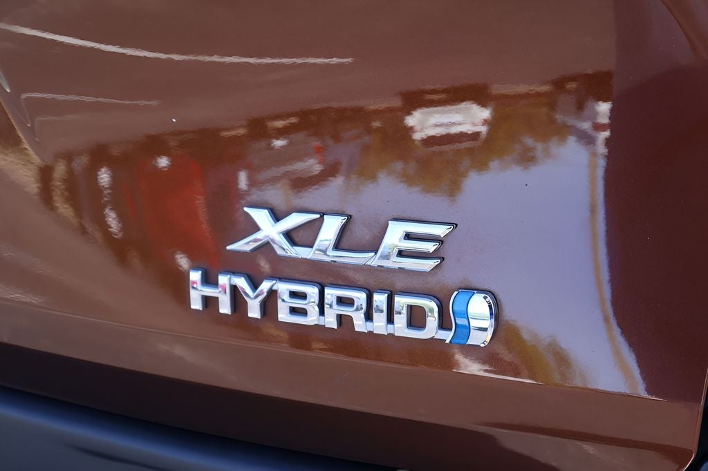 2022 Toyota Sienna XLE 8 Passenger