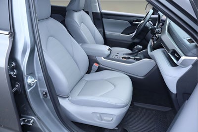 2025 Toyota Highlander Hybrid XLE