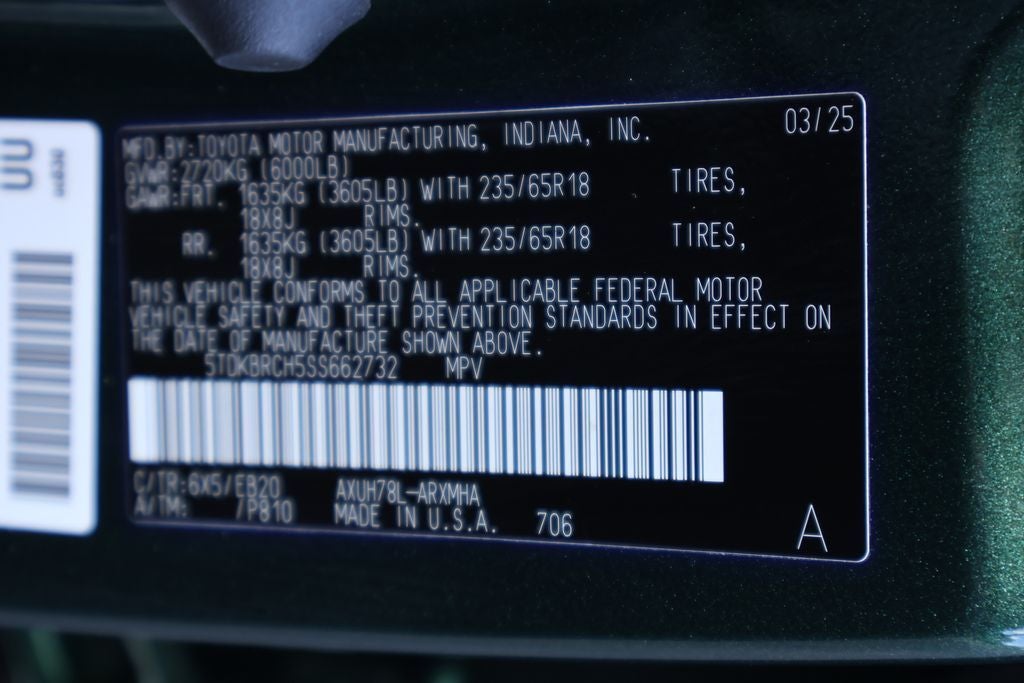 2025 Toyota Highlander Hybrid XLE
