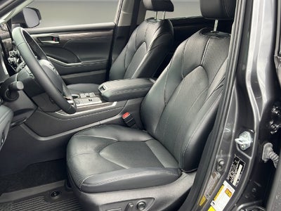 2025 Toyota Highlander Limited