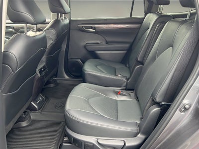 2025 Toyota Highlander Limited