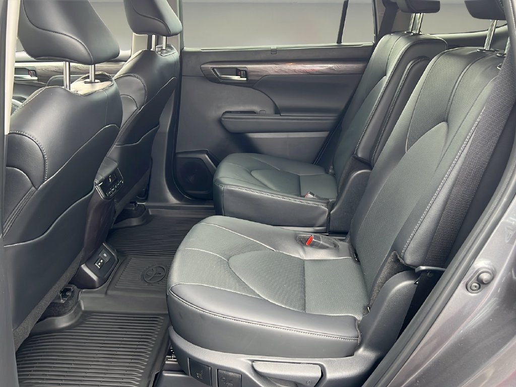 2025 Toyota Highlander Limited