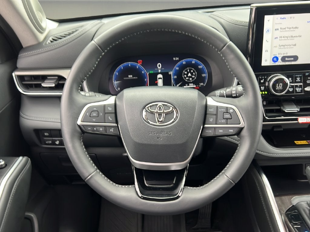 2025 Toyota Highlander Limited