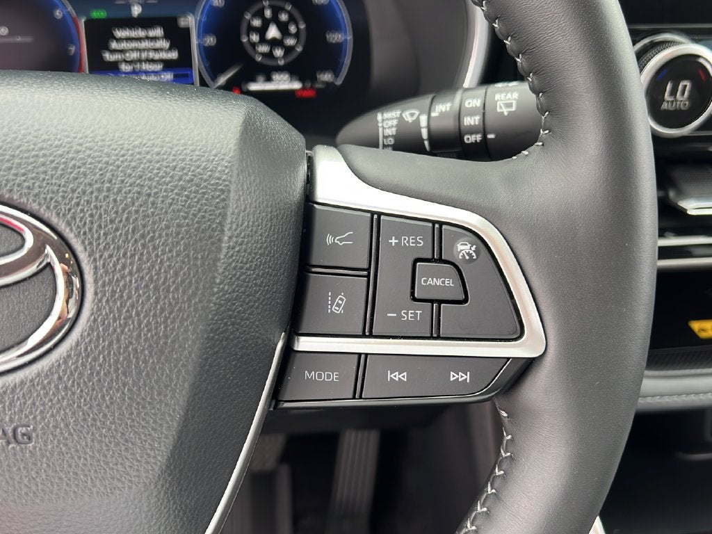 2025 Toyota Highlander Limited