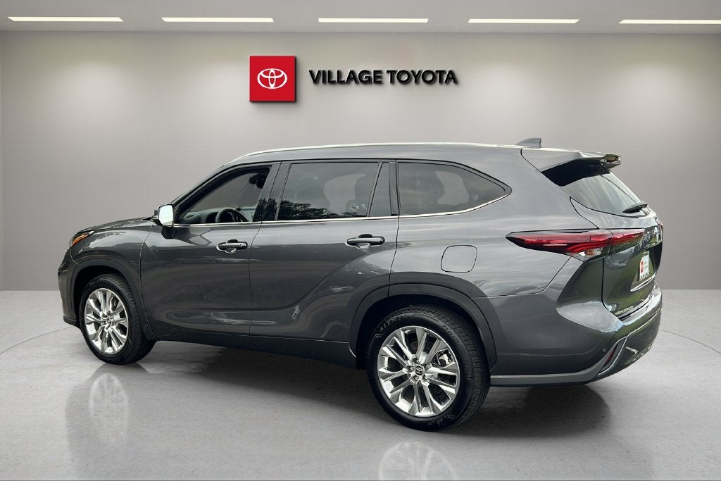 2025 Toyota Highlander Limited