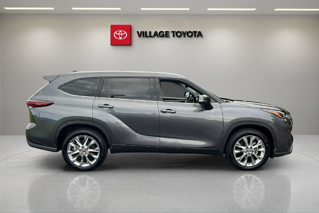 2025 Toyota Highlander Limited