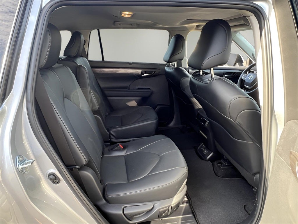 2025 Toyota Highlander Limited