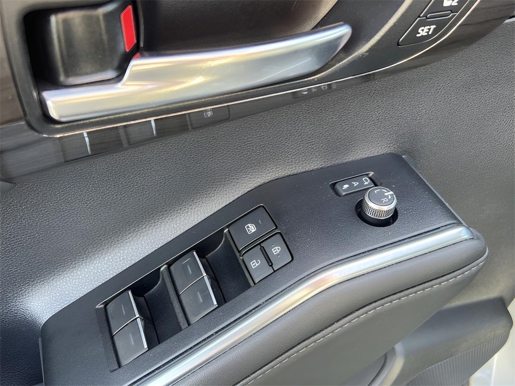 2025 Toyota Highlander Limited