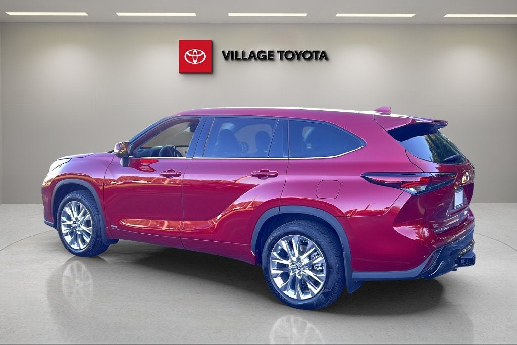 2026 Toyota Highlander Hybrid Limited