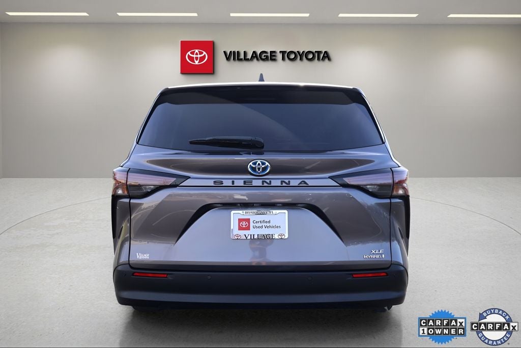 2023 Toyota Sienna XLE