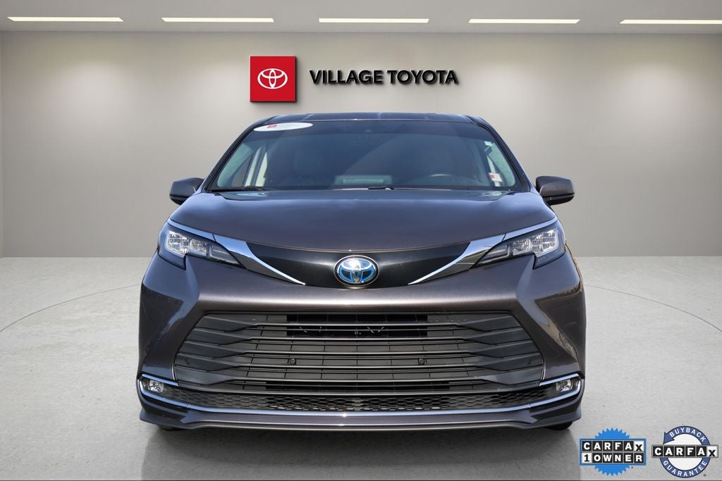 2023 Toyota Sienna XLE