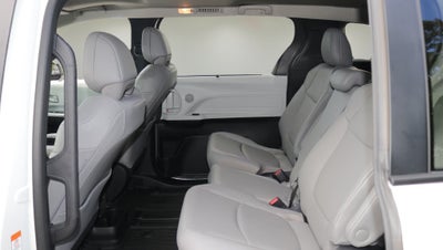 2026 Toyota Sienna XLE 8 Passenger