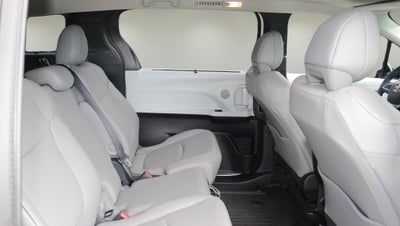 2026 Toyota Sienna XLE 8 Passenger