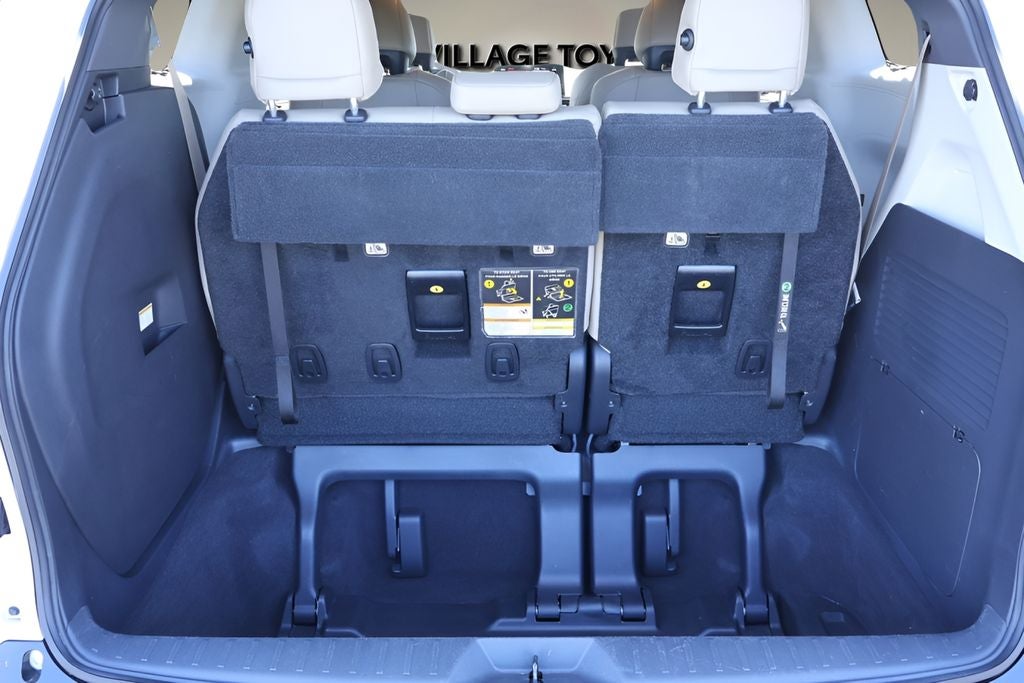 2021 Toyota Sienna Limited 7 Passenger