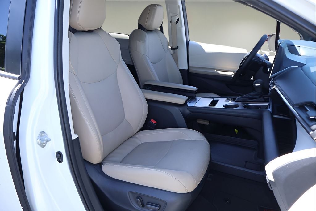2021 Toyota Sienna Limited 7 Passenger