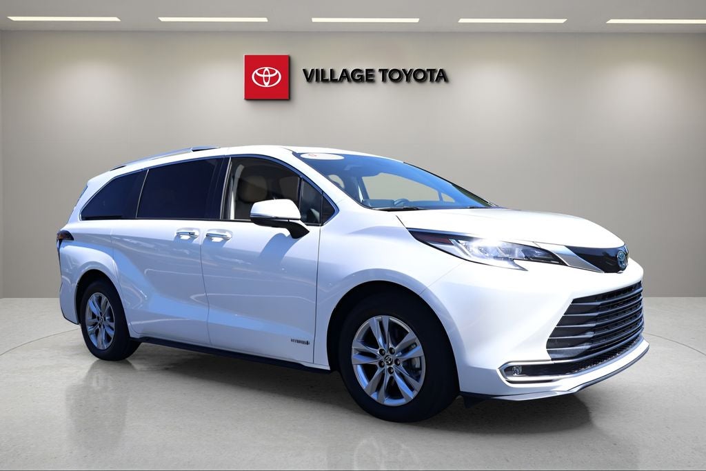 2021 Toyota Sienna Limited 7 Passenger
