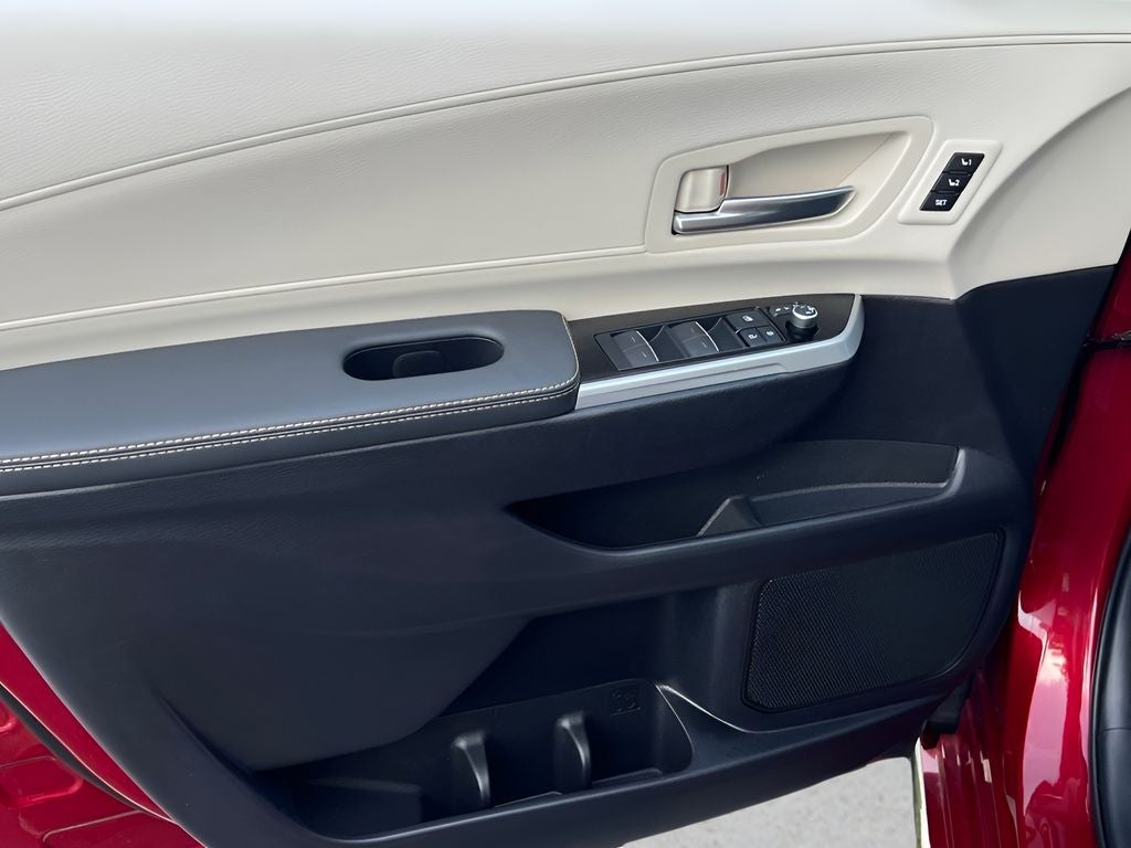 2026 Toyota Sienna Limited 7 Passenger