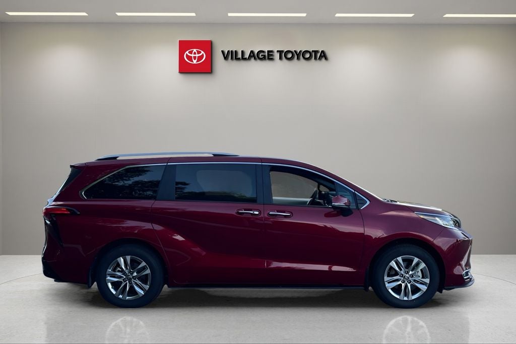 2026 Toyota Sienna Limited 7 Passenger
