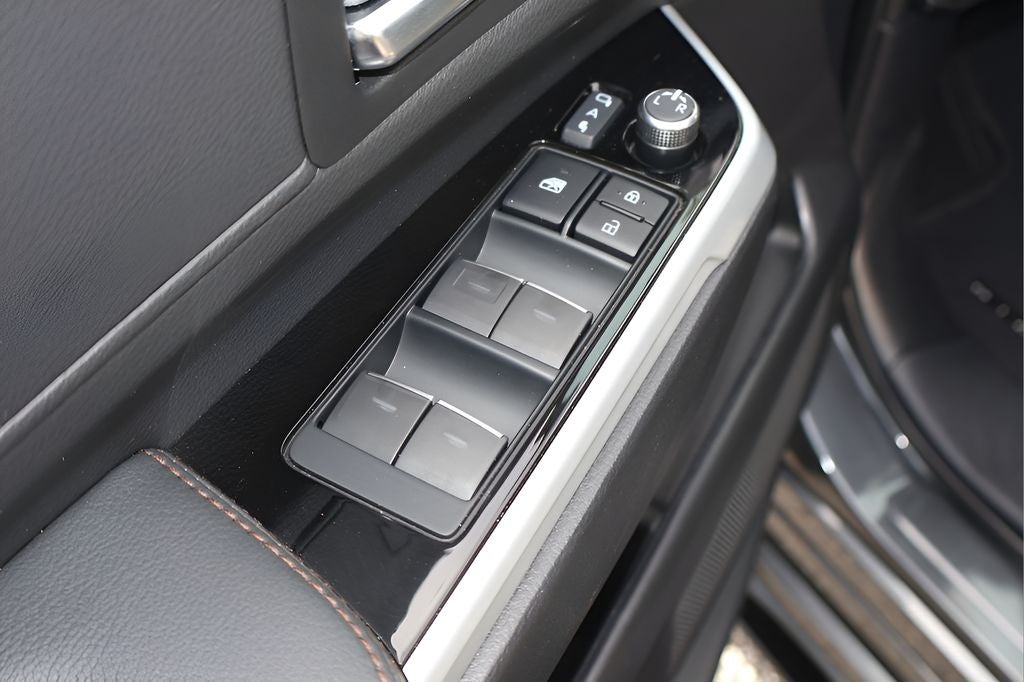 2025 Toyota Sienna Limited 7 Passenger