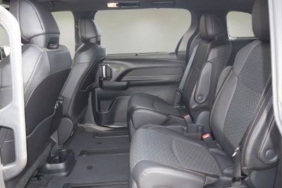2025 Toyota Sienna Limited 7 Passenger